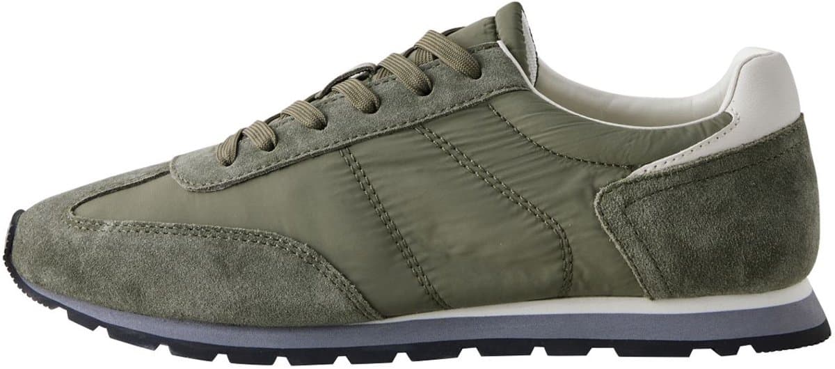 Next Sneakers