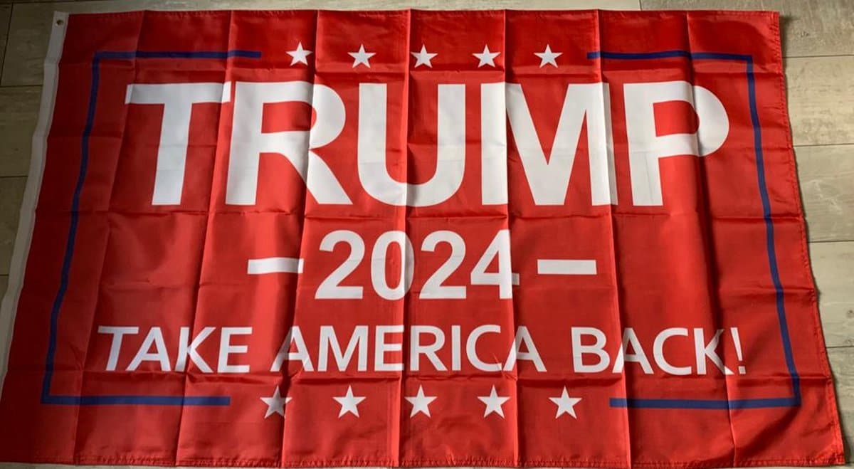 USArticlesEU - Donald Trump Vlag - Trump Vlag - Trump 2024 - Trump 2020 - Verkiezingen vlag - Amerika vlag - US vlag- USA Vlag - Trump vlag rood - Americana - 150 x 90 cm - Amerikaanse vlag