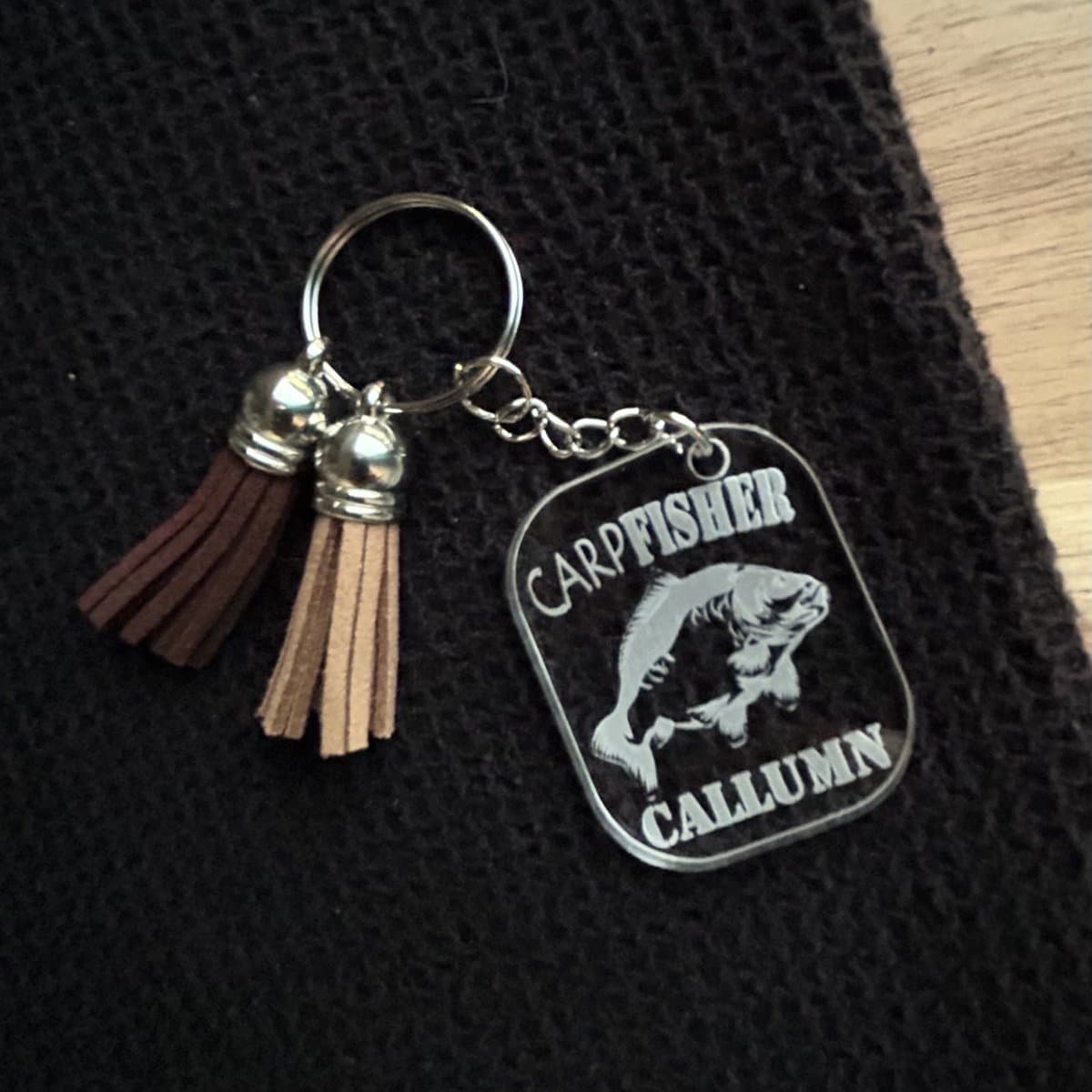 Karper sleutelhanger met naam - Karpervissen - Cadeau - Hengelsport - Vijver