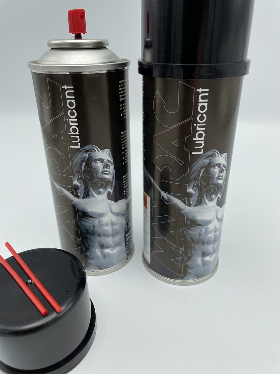 Maxtrac Lubricant - Speciaal smeerolie voor schroefsels veerschotel 2x 200ml