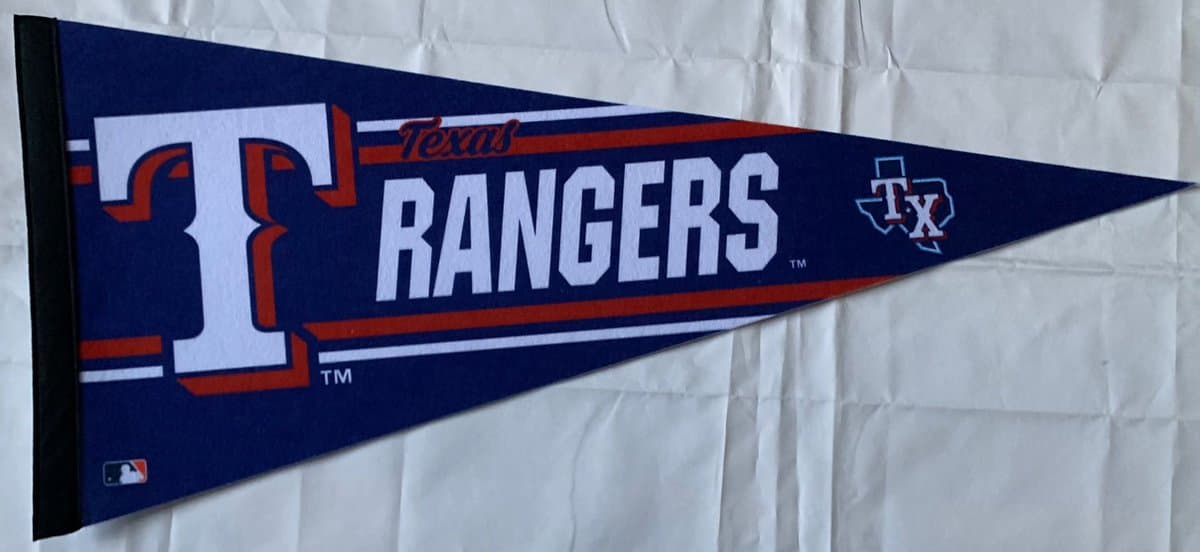 USArticlesEU - Texas Rangers - New Logo - MLB - Vaantje - Baseball - Honkbal - Sportvaantje - Pennant - Wimpel - Vlag - 31 x 72 cm