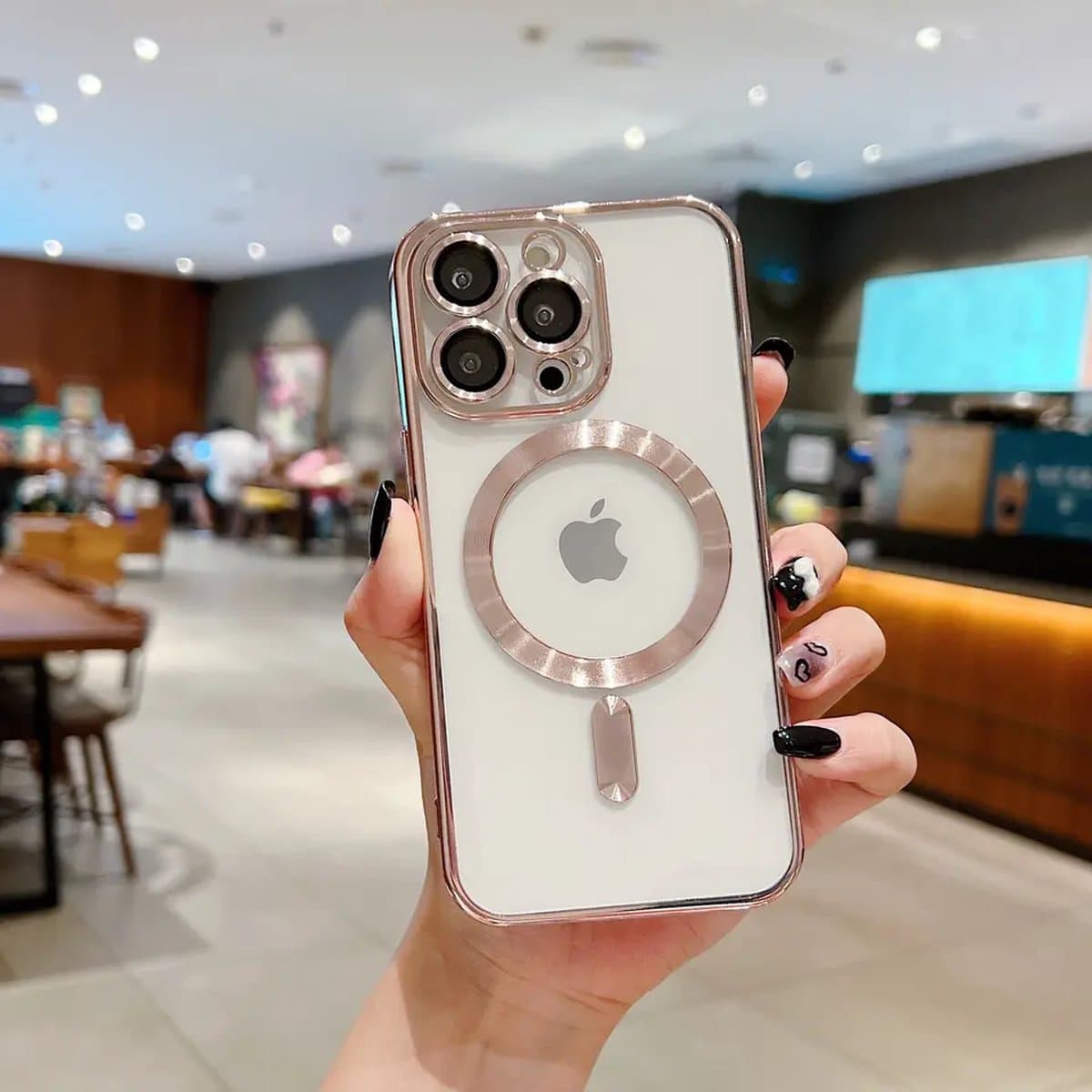Silicone Back cover Geschikt voor Apple iPhone 14 pro met lensbeschermer/Magsafe compatible /magneet case Telefoonhoesje/transparant met Rose goud randen
