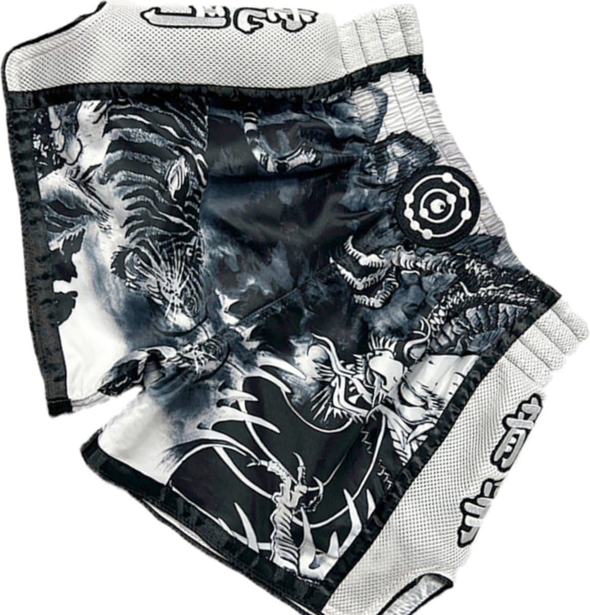 Fluory Muay Thai Shorts "Tiger vs Dragon" Zwart Wit - XXL