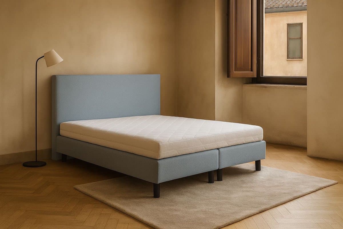 Boxspring Vendita vlak 200x210 cm Luxe Pocketvering Stof lichtblauw Gratis 2x Hoofdkussens