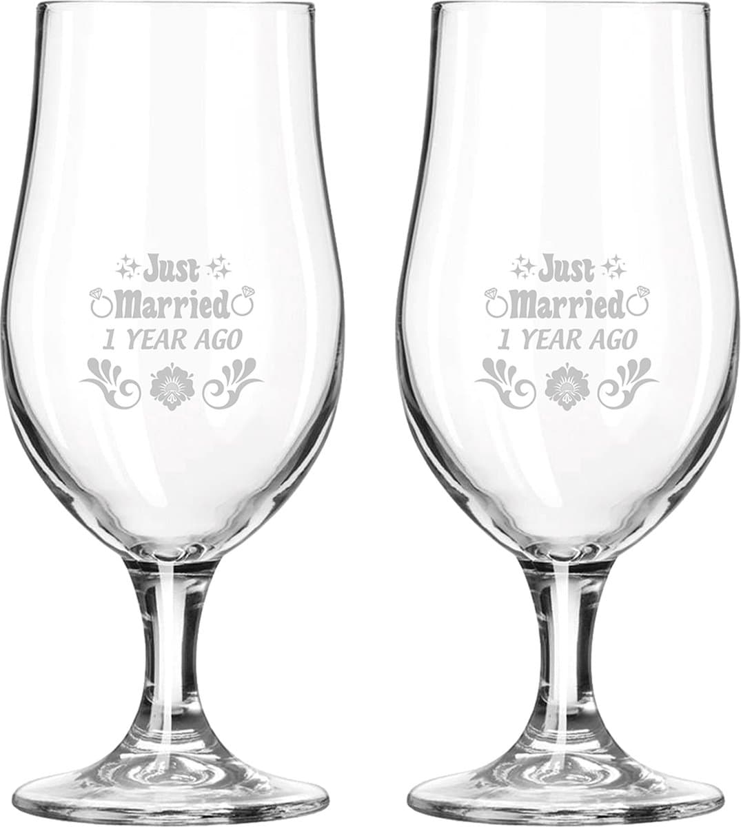 Gegraveerde set Bierglazen op voet 49cl Just Married 1 year ago