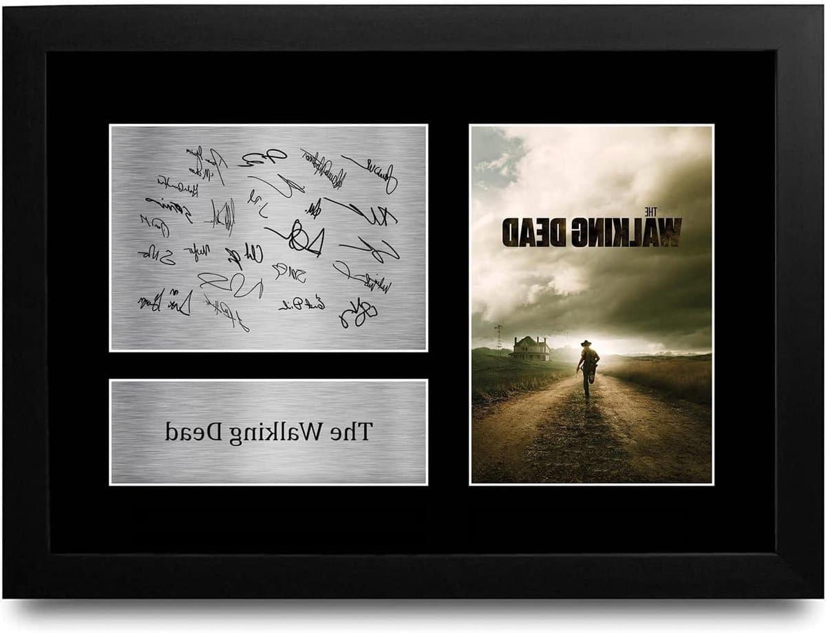 TV Show Foto - Wanddecoratie Memorabilia - Cadeau Idee - Gedrukte Handtekening Replica - A4 33x24 cm - Zwart